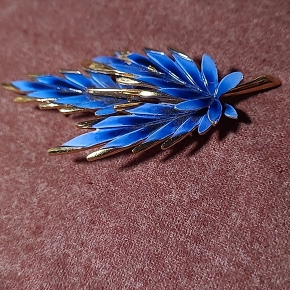 Beautiful PIM Vintage Brooch - Picture 2 of 10